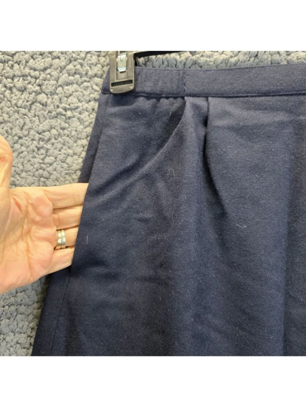 Vintage C.G.N.Y. Wool Pencil Skirt Size 6 Old Money Academia Quiet Luxury Preppy